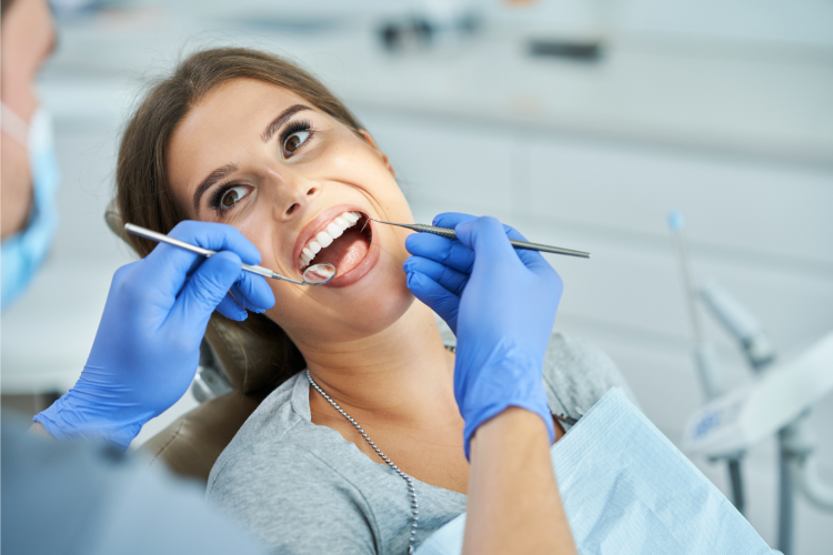 Consulta Odontológica de rotina o que é avaliado?
